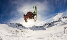 开云体育中国-霍勒迪，一辆拒绝刹车的跑车，将热火与骑士的比赛烧成灰烬