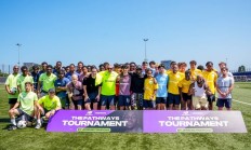 开云体育登录-包含毫无退让：体育赛事中的热血激情的词条