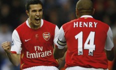 开云体育APP下载-阳光下的战术，法比尼奥如何撕裂靴子半岛的坚韧