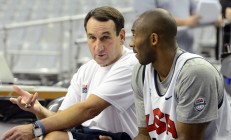 开云体育官网-传奇球星科比入选名人堂，篮球界集体庆祝