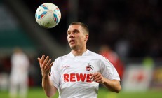 开云体育app-绿衫军破铁桶阵，霍勒迪致命一击定乾坤