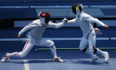 开云体育APP下载-韩国击剑运动员在比赛中表现抢眼