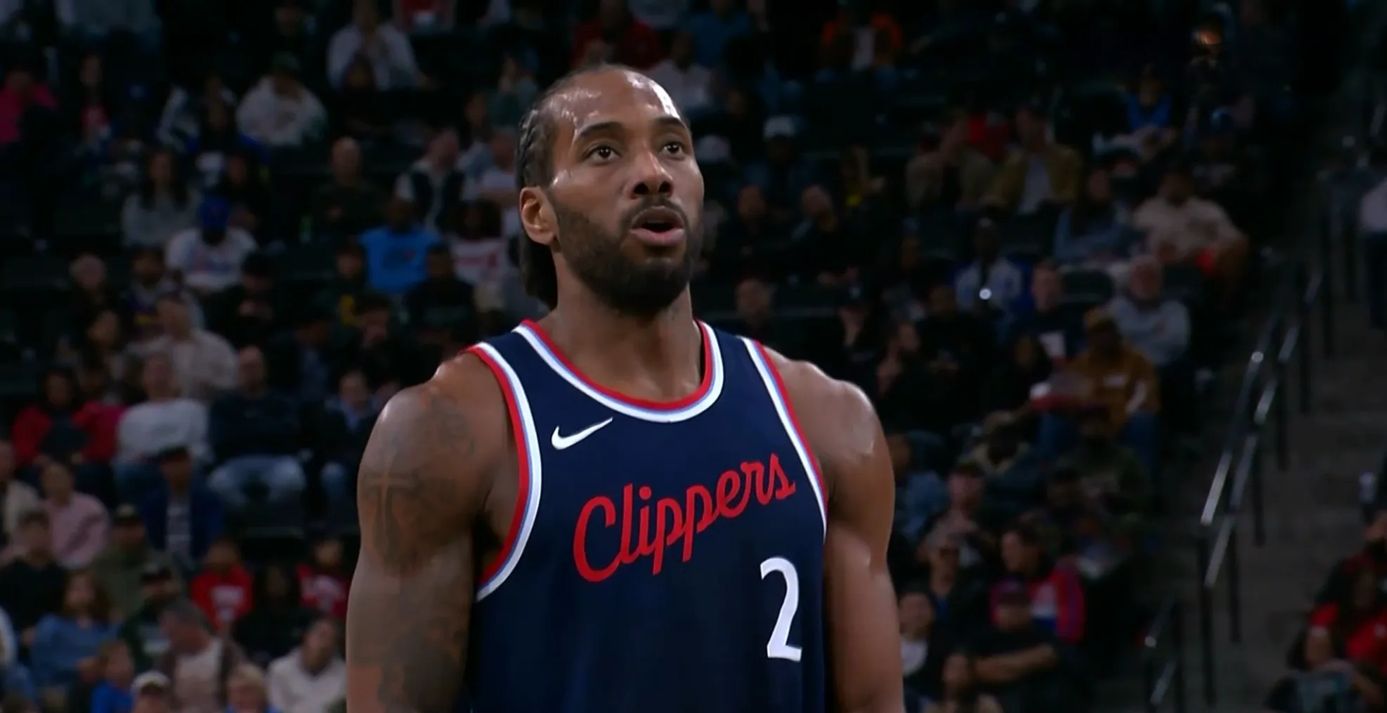 伦纳德砍下40分,带领快船击败黄蜂 伦纳德砍下40分,带领快船击败黄蜂