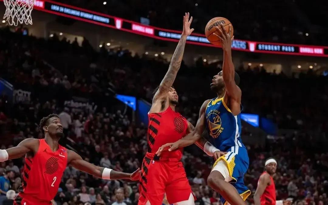 勇士胜开拓者,系列赛3-0领先 勇士胜开拓者,系列赛3-0领先