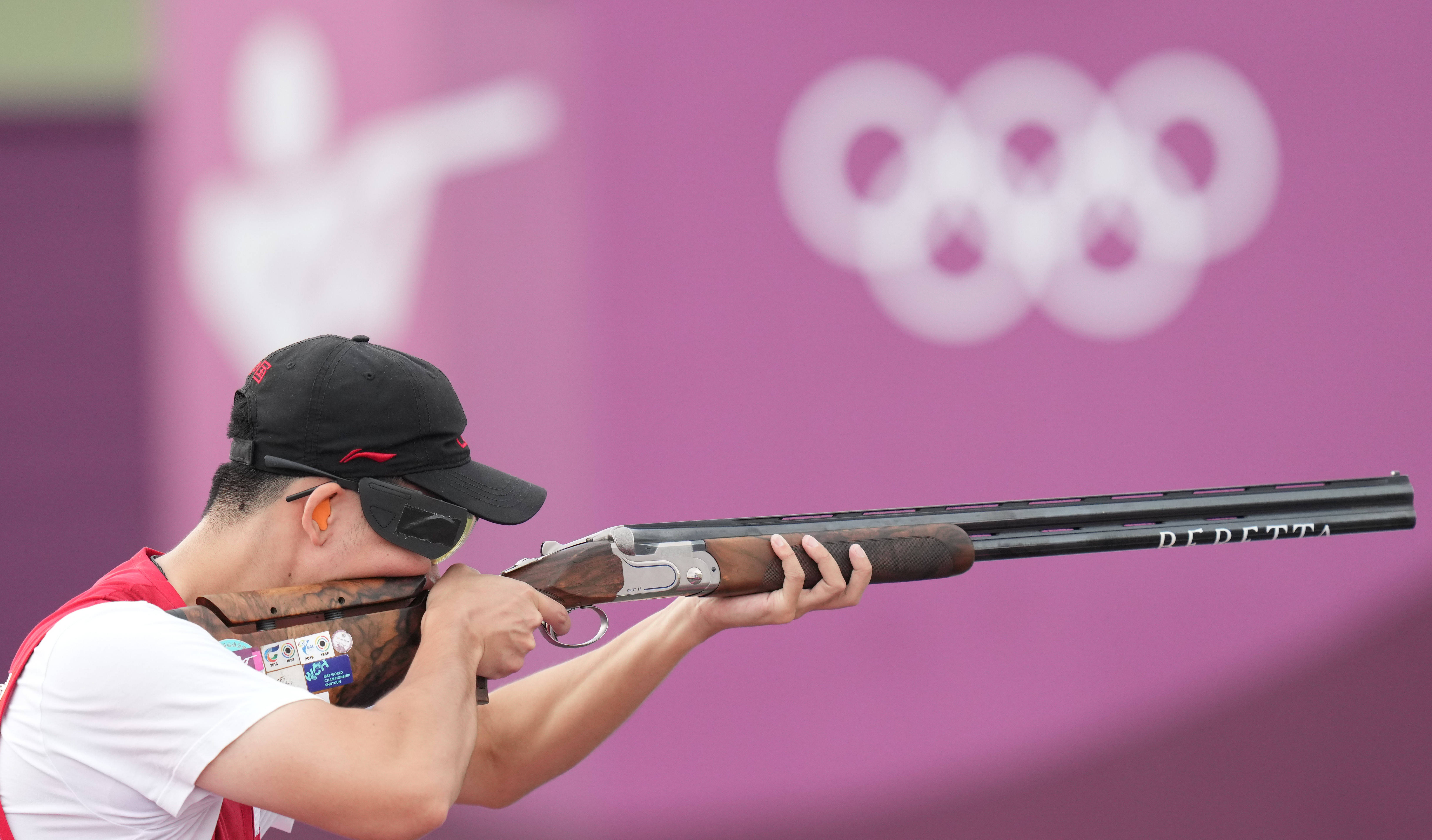 加拿大选手摘取男子射击飞碟金牌