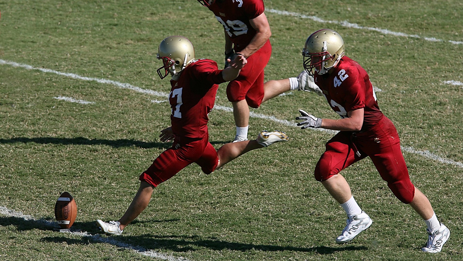 爱德华兹的孤星闪耀,为什么个人英雄主义在团队篮球面前黯然失色